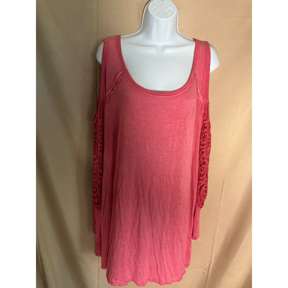 Love Fire Cold Shoulder Top Women 1X Pink NWT Crochet Lace Long Sleeve Tunic
